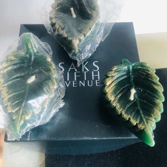 2 floating candles green and gold trim - Picture 2 of 3